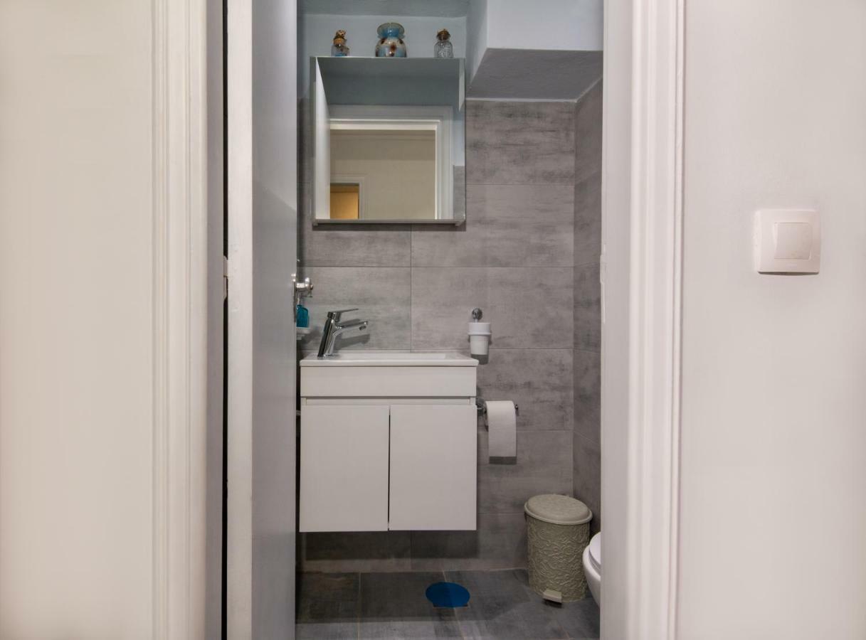 Coastal Palaio Faliro Apartment *